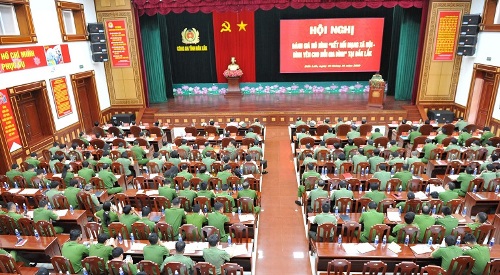 Bộ Công an tổ chức Hội nghị tổng kết đánh giá kết quả thực hiện thí điểm phong trào toàn dân bảo vệ an ninh Tổ quốc trên không gian mạng, mô hình 'Kết nối mạng xã hội - Bình yên cho mỗi gia đình'